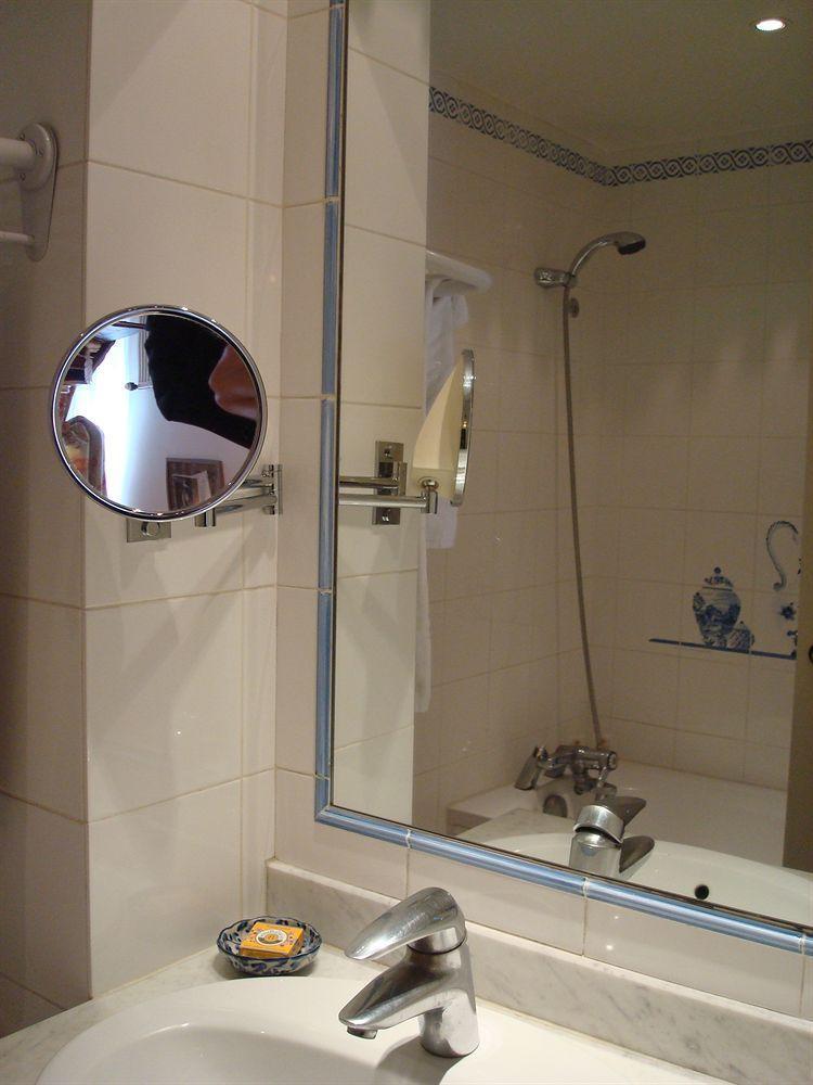 Hotel Caron De Beaumarchais Paris Dış mekan fotoğraf