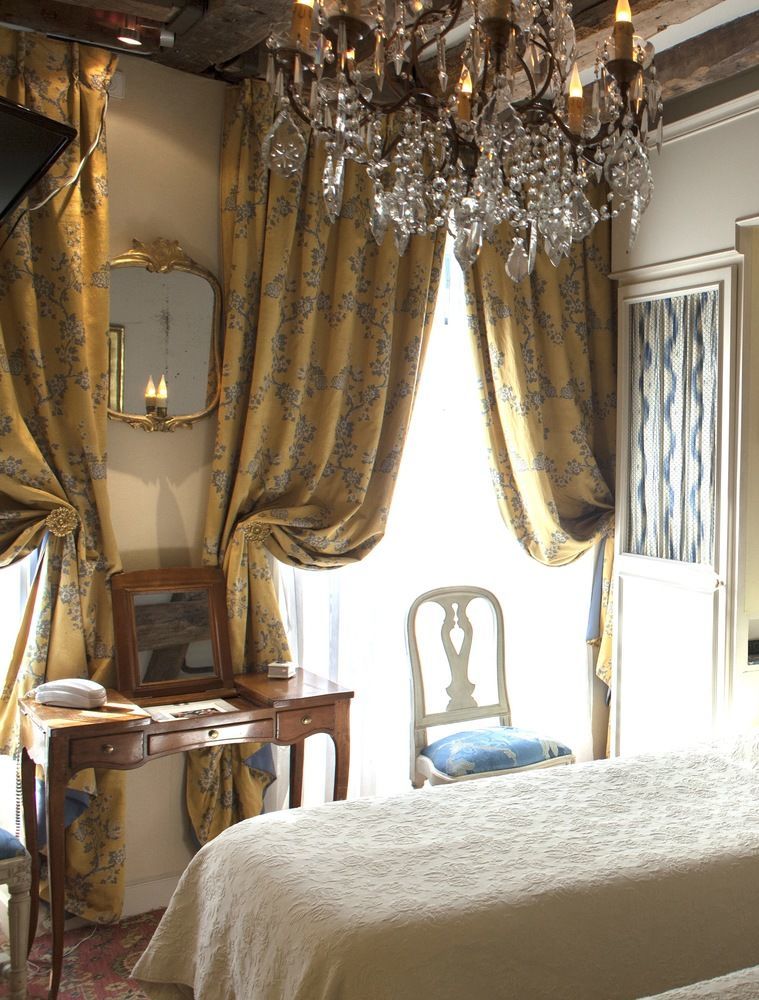 Hotel Caron De Beaumarchais Paris Dış mekan fotoğraf