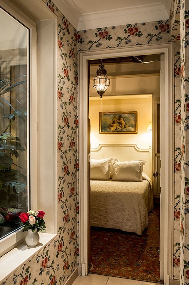 Hotel Caron De Beaumarchais Paris Dış mekan fotoğraf